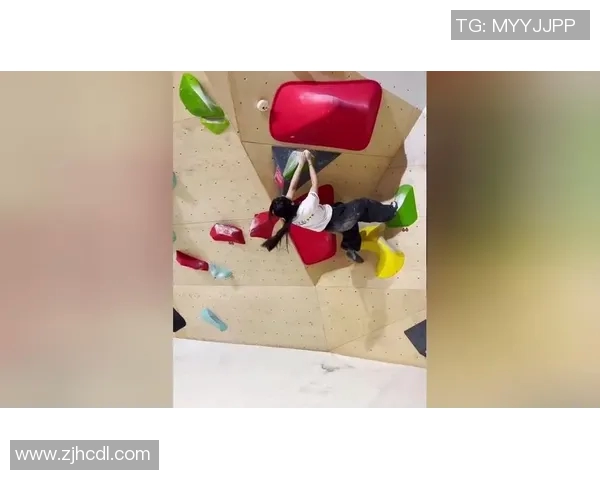 西安攀岩队的逆袭之旅:勇攀高峰的奋斗与坚持记录 西安攀岩队的逆袭之旅:勇攀高峰的奋斗与坚持记录